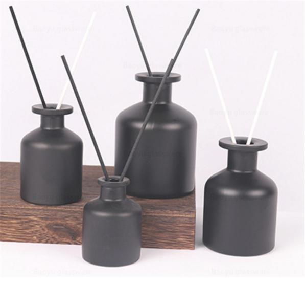Custom Matte Black Reed Diffuser Glass Bottle Set