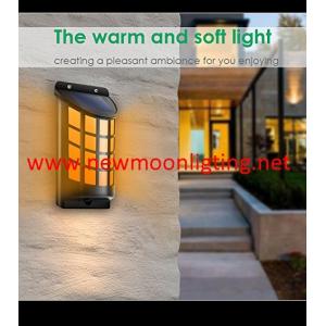 China Solar Lights Waterproof Flickering Flames Wall Lights Outdoor Dark Sensor Auto On/Off Solar Powered Wall Mounted Night L supplier