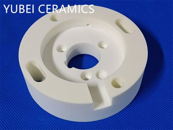 proceso de marfil material de cerámica del CNC del color del alúmina que trabaja a máquina puro