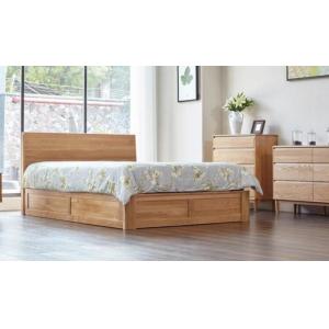 China Family Tall King Size Wooden Bed Base , Solid Wood Queen Bed Frame Eco - Friendly supplier