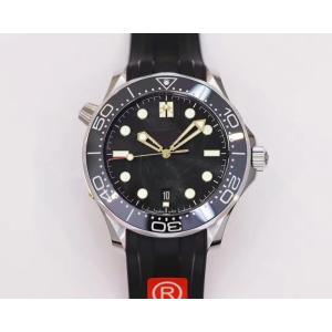 China Timekeeping Made Stylish Wrist Watches With Analog Display Leather Strap wholesale