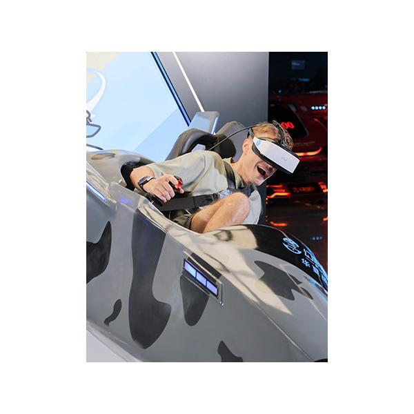 Take Your Flight Simulation To The Next Level With VR Flight Simulator Single-player 395kg Gamepad Controls