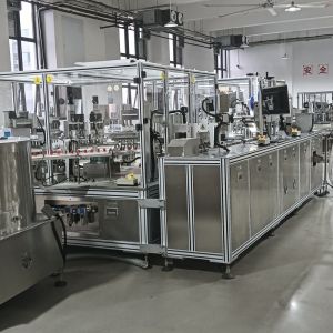China Máquina de ensamblaje automático de vasos de orina no estándar con interfaz de doble idioma y operación fácil de usar para una velocidad de producción personalizable wholesale