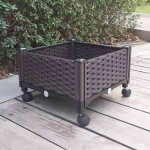 Anti Corrosion Terrace Plastic Planter On Wheels For Fruit Trees 40cm Length