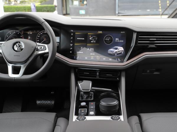 Unichip Reversing Car Retrofit 15.3