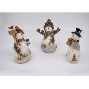 China Resin / Polyresin Crafts 3D Small Snowman Figurines Lovely For Home Decoration supplier
