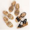 China BS042 Sandals Women2020 Summer New Sandals Casual Fashion Word Belt Mid-Slope Heel Sandals Female Mother Shoes wholesale
