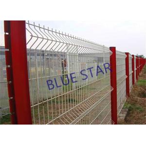 China Pvc Coated Welded Wire Mesh , Gal Curved Wire Mesh Fence Panels 0.5m - 3m Wdth supplier