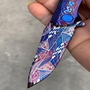 Custom Fixed Blade Camping Knife High Precision Damascus Texture