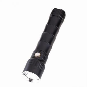 China IP68 Mini Usb Rechargeable Led Torch 10W 960 Lumen Φ42.8*195mm Dimension supplier