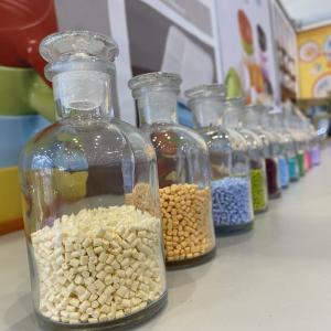 China Antiblock Plastic Color Masterbatch Performance Enhancing antistatic wholesale