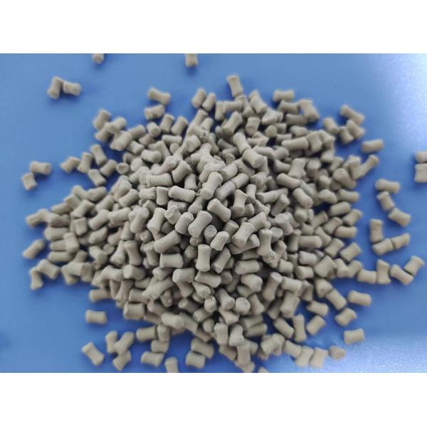 White Color Absorbing Water Desiccant Masterbatches with PE Carrier for Recycled Film Applications