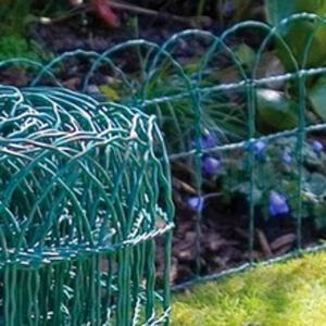 China pvc coated garden wire mesh fence/border fences factory supplier