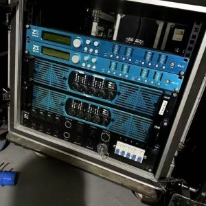 プロフェッショナルラインアレイスピーカー 無指向性空間効率ラインアレイシステム