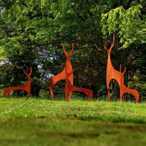 Contemporary Design Rusty Metal Garden Ornaments Corten Steel Deer Sculpture