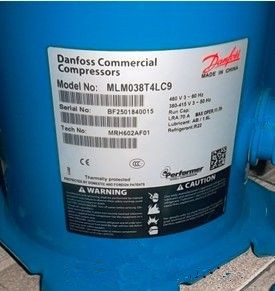 China Os compressores comerciais MLM038T4LC9 R22 da refrigeração do rolo fizeram no compressor médio da temperatura da porcelana supplier