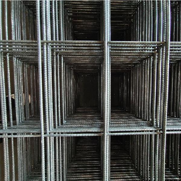 China 30 Meters Welded Wire Mesh Fence Panel with Technique Welded Mesh and Aperture 20-200mm wholesale