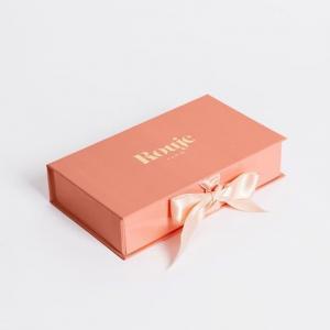China Luxury Cosmetic Packaging Boxes Custom Logo Skin Care Essential Oil Perfume Packaging Box supplier