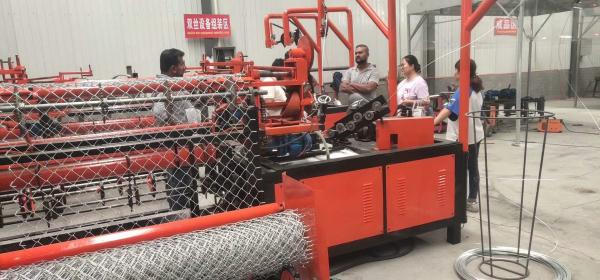 2m-4m width full automatic double wire feeding  chain link fence making machine