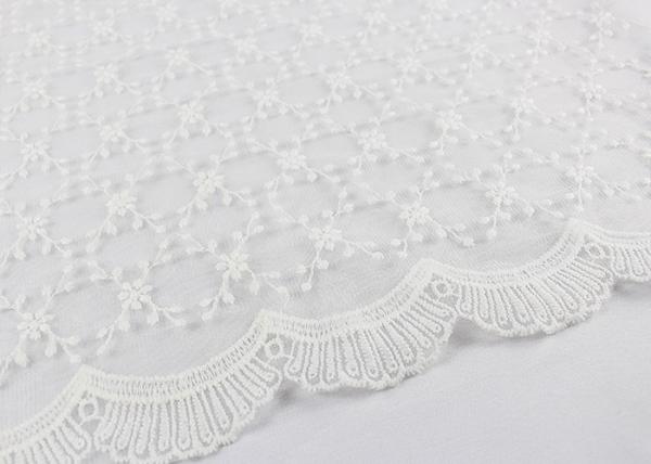 Beautiful Embroidered Lace Fabric Scalloped Edge Lace Fabric For Ivory Wedding