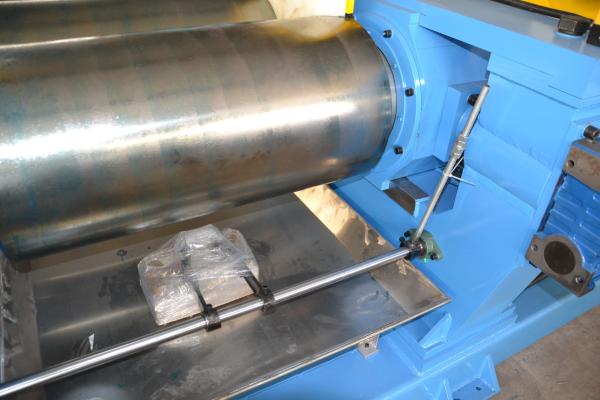 SFC XK-400 Máquina de mezcla de caucho de dos rodillos fácil de operar 37KW