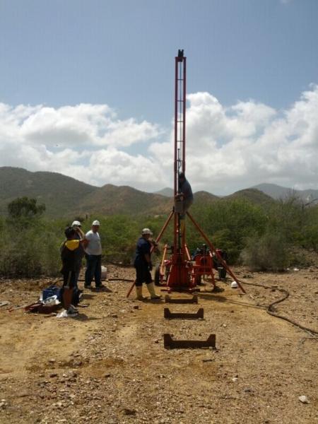 Mud Pump Portable Water Drilling Rig Equipment Geotechnical For Engineering Constructions