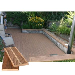 China Ajuste de madera sólido resistente del Decking del molde del insecto ninguna coloración para los patios wholesale
