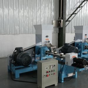 Small Farm Use Chicken Feed Fish Feed Extruder Pellet Machine 300 Kg