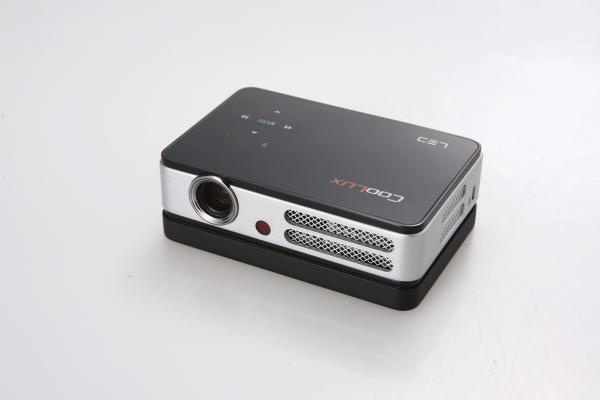 4.8 - 120インチ メディア プレイヤーで造られる内腔のPico 80のRGB LEDのマルチメディア プロジェクターQ2