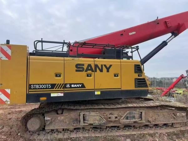 October 2021 STB300T5-1 Crawler Crane with National III Emission Standard