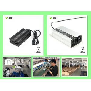 China Universal 14V 12V 8A AGM Battery Charger For Lead Acid Battery supplier