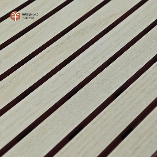 China 現代の建築のための 格子付き 木製 パネル の スタイリッシュ な 音響 処理 wholesale
