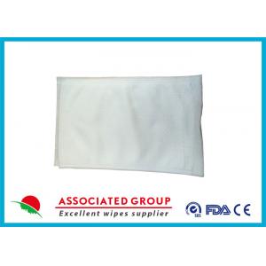 China Spunlace Nonwoven Bathing Cleaning Wet Wash Glove Mit Small Pearl Dot Ultrasonic Bonded supplier