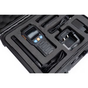 China Handheld Drone Detection 2km Range 70-6200MHz Dual-mode Drone Detector with Super Early Warning and Watch Wide Range of Detection Models Full Frequency Band Coverage wholesale