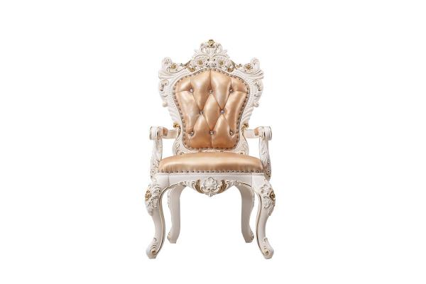 Luxury Chairs of Classic French design in Beech wood frame with hand carving
