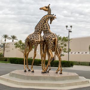 H130cm Lifelike Bronze Giraffe Sculpture Large Bronze Garden Sculptures Decorative