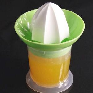 Plastic Manual Hand Press Juicer , Food Grade PP Manual Citrus Juicer Squeezer