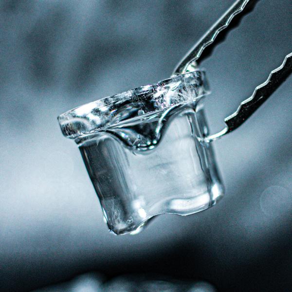 China Commercial Ice Making Machine Air Cooled Full Cube Square Ice Machine Ice Maker 35kg/24h Spraying Type for Cocktail bar wholesale
