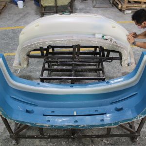 China El moldeo a presión automotriz de reacción de las piezas BORDEA los prototipos rápidos de fabricación ISO 9001 certificados supplier