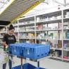 China Boîte solide entrepôt d'empilement PP couvercle fixé nidage caisse en plastique pour un assemblage facile wholesale