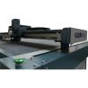 Machine de découpe numérique CNC 1825 à cadre bleu et boîtier argenté pour tissus tricotés et non tricotés