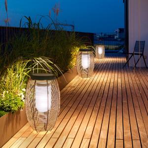 China Outdoor Rattan Woven Solar Lights Lantern Waterproof For Garden Landscape supplier