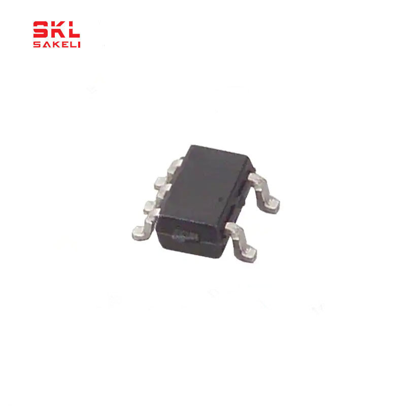 MAX9910EXK+T Amplifier IC Chips General Purpose Amplifier 1 Circuit Rail-To-Rail SC-70-5 1pA  200µV  4µA