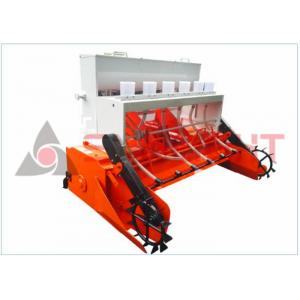 China Commerical Farm Tractor Implements Tractor Mounted Fertiliser Spreader supplier