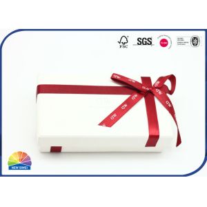 China Grain de bois sur boîte-cadeau en papier papier adhésif des deux côtés avec nœud papillon en ruban rouge supplier