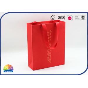 Color rojo del sellado de oro Logo Paper Gift Bag Bright para el empaquetado de los regalos de vacaciones