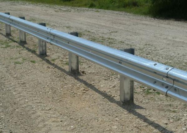 Customized Traffic Guard Rails , Highway Crash Barrier With Protective Coating