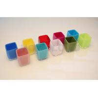 Beaux BPA colorés libèrent le support en plastique de brosse à dents d'ensembles de salle de bains