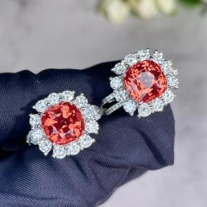 Hexagonal Crystal Ruby And Sapphire Gems Anti Corrosion With Princess Cut
