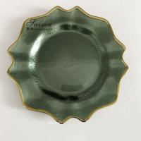China Glass Green Charger Plates With Gold Brim Wedding Decoration on sale